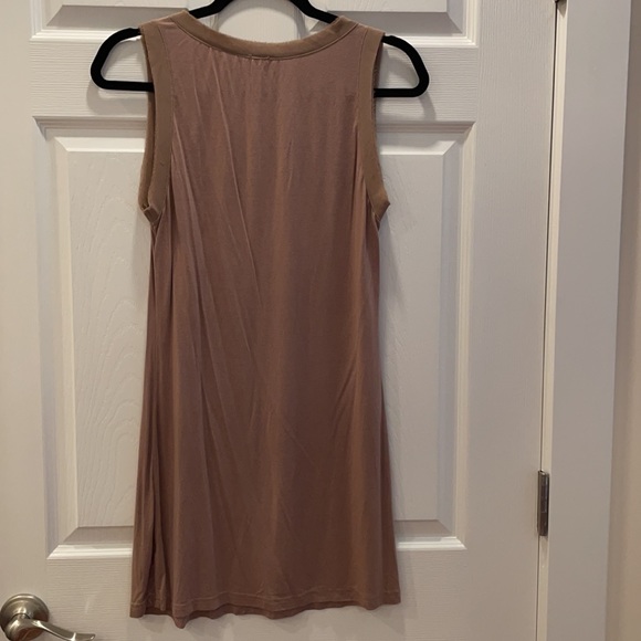 🟡 Sheer sleeveless dress - Picture 3 of 4